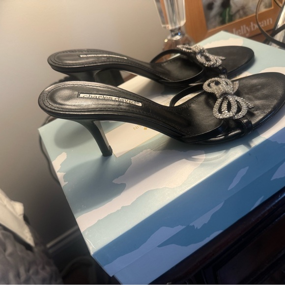 Charles David rhinestone bow heels (no box) size 7M - Picture 2 of 3